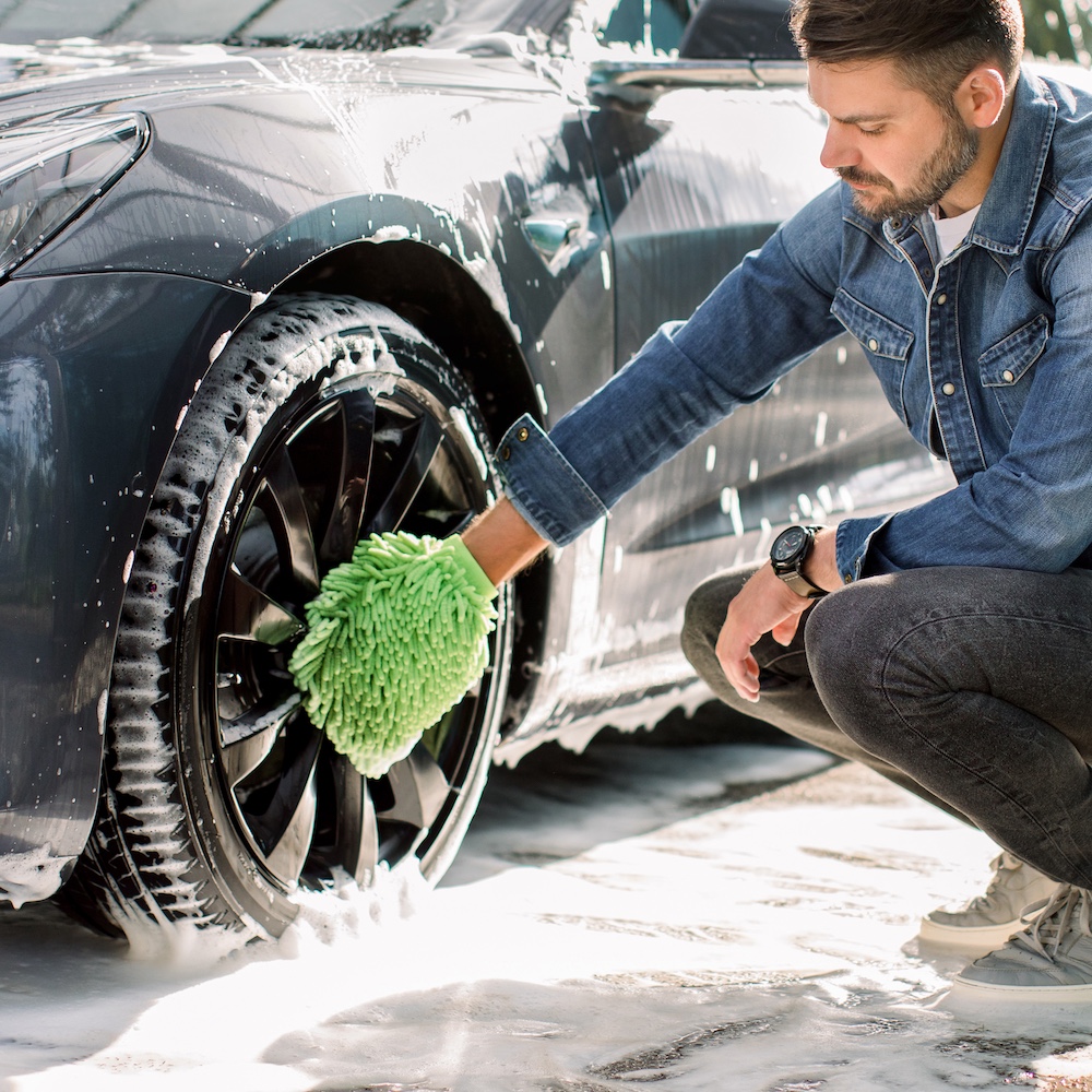 COMPLETE AUTO DETAILING 4 PC KIT Header Image